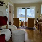 Lauvasstua-charming House By The Sea בית נופש Bostad