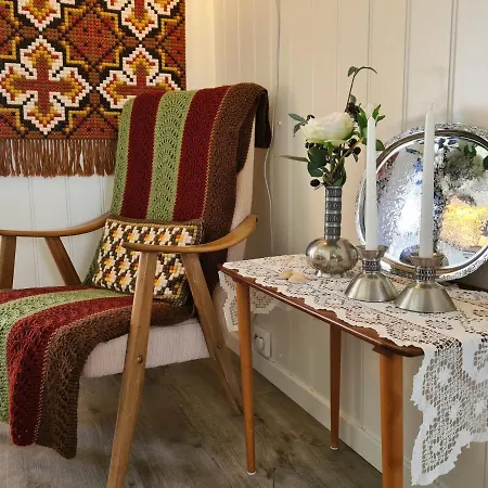 Lauvasstua-charming House By The Sea Holiday home