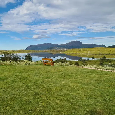 Holiday home Lauvasstua-charming House By The Sea *