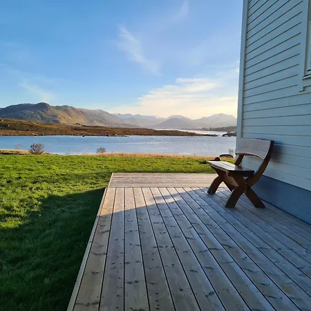 Lauvasstua-charming House By The Sea