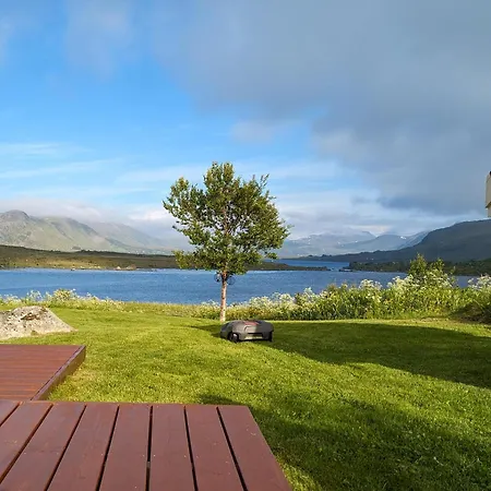 Lauvasstua-charming House By The Sea * Bostad