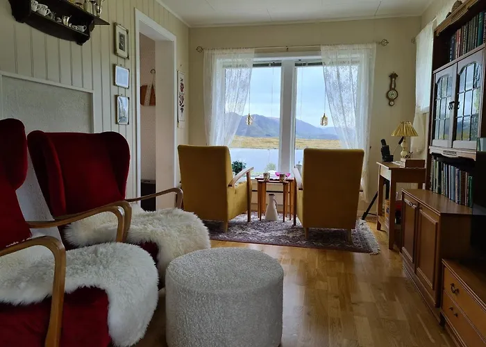 Lauvasstua-charming House By The Sea Σπίτι διακοπών Bostad